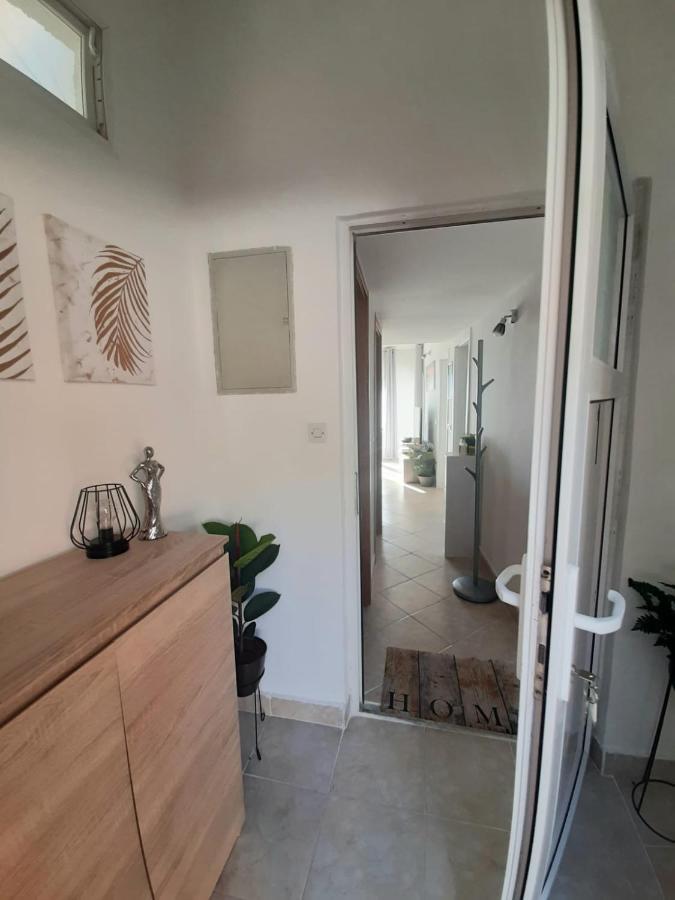 Apartment Natali Kaštel Stari Esterno foto