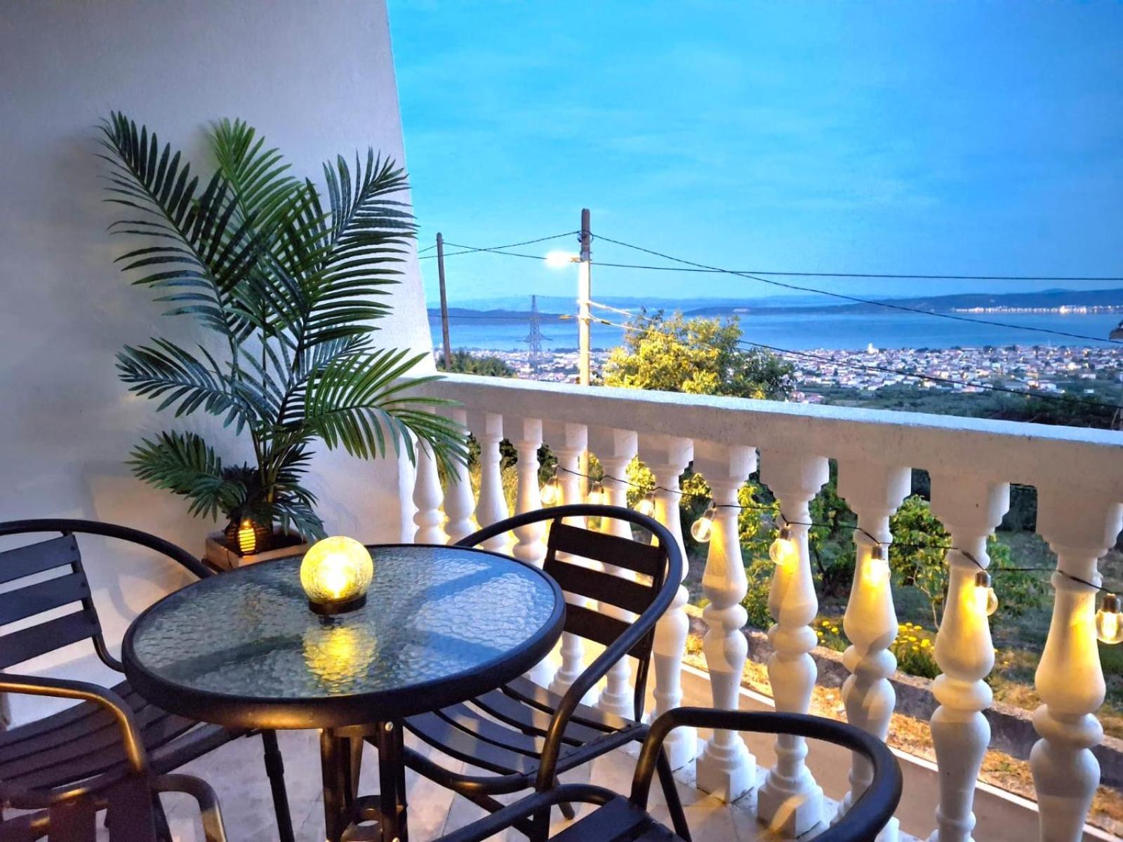 Apartment Natali Kaštel Stari Esterno foto