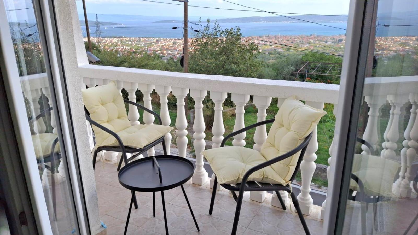 Apartment Natali Kaštel Stari Esterno foto