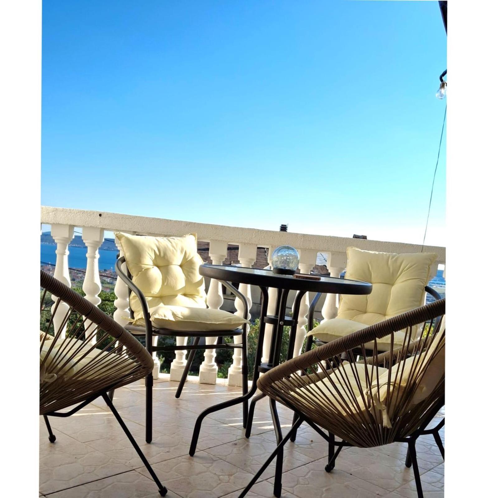Apartment Natali Kaštel Stari Esterno foto